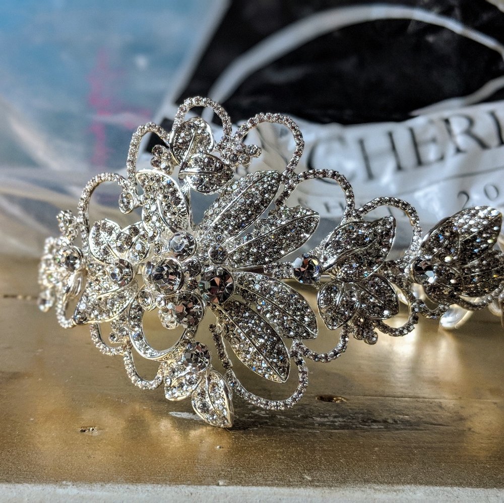 Mon Cherie Bridal headband